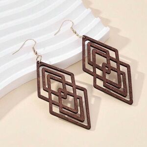 Elegant Brown Geometric Earrings